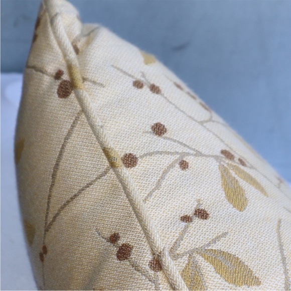 NEW! One Sunbrella Grove Oat Design Soft
Square Throw Pillow 18 x 18 - Picture 2 of 4